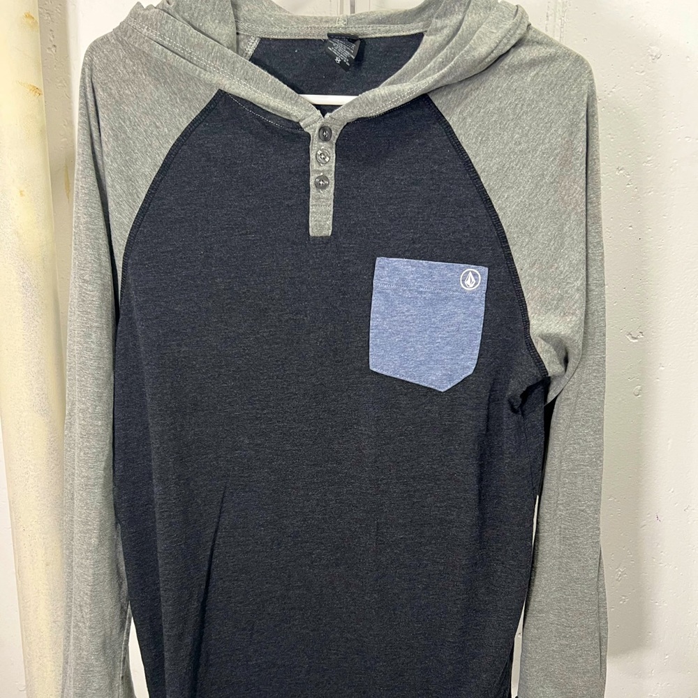 Volcom Men’s Long Sleeve Hooded T-Shirt 3/4 buttons Gray, Blue, Navy Size M